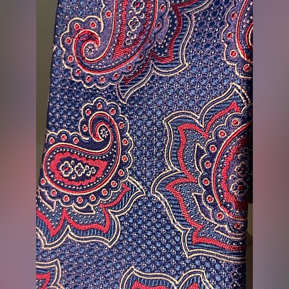 🆕👔NEW Blue & Magenta PAISLEY 100% Italian Silk Tie | TED BAKER LONDON - Picture 14 of 15